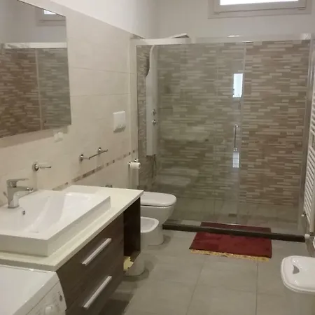 Apartment Lungomare Da 6/8 Posti Letto *