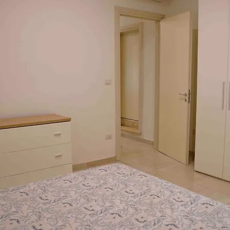 شقة Lungomare Da 6/8 Posti Letto *